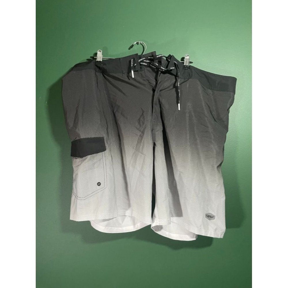 Rokka&Rolla - Men's Black/White Graphic Board Shorts - Size 43 *New with Tags*